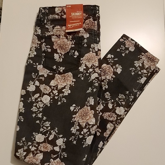 Arizona Jean Company Other - NWT Girl's Arizona Floral Jeans (E4)